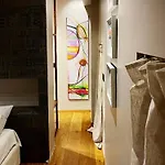 Luxury Art & Chromotherapy Downtown - Free Parking アパート *