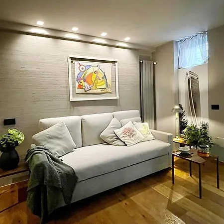 Luxury Art & Chromotherapy Downtown - Free Parking Appartement *