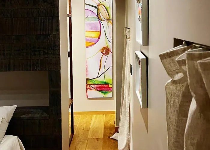 Luxury Art & Chromotherapy Downtown - Free Parking Appartement *