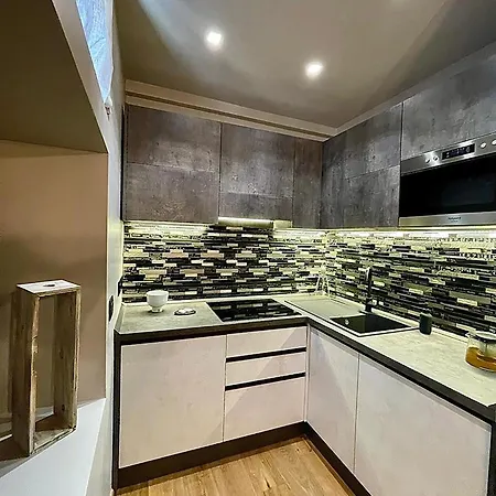 Apartment Design Artist *